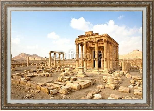 Постер Пальмира, Сирия. Руины древнего храма 2 с типом исполнения На холсте в раме в багетной раме 595.M52.330