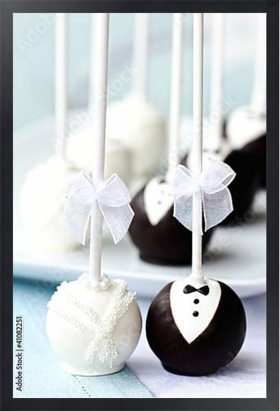 Постер Свадебные пирожные на палочках с типом исполнения На холсте в раме в багетной раме 1727.8010