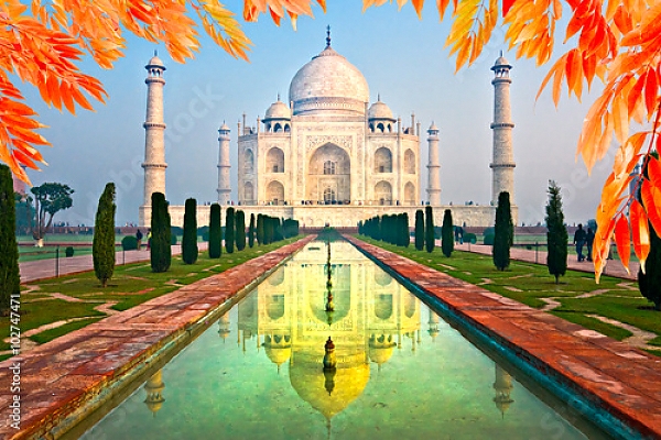 Постер Индия. Taj Mahal at sunrise, Agra, Uttar Pradesh с типом исполнения На холсте без рамы