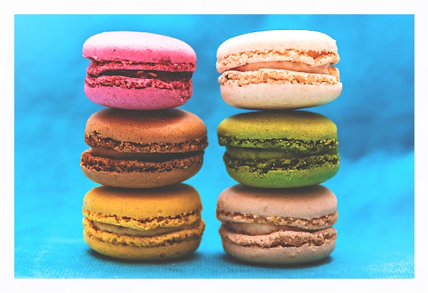 Постер Разноцветное печенье макарон с типом исполнения На холсте в раме в багетной раме 221-03