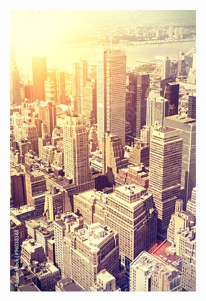 Постер Закат над Манхэттеном, Нью-Йорк с типом исполнения На холсте в раме в багетной раме 221-03