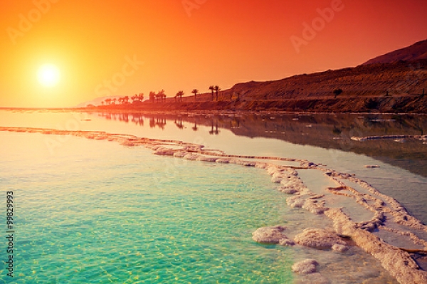 Постер  Восход солнца над Мёртвым морем с типом исполнения На холсте без рамы
