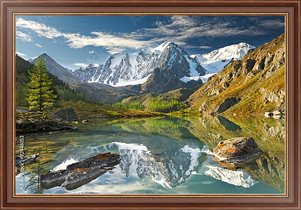 Постер Россия, Алтай. Снежные пики и горное озеро с типом исполнения На холсте в раме в багетной раме 35-M719P-83