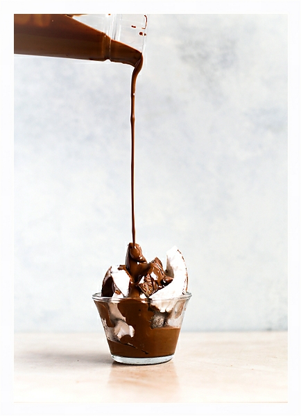 Постер Кокос с шоколадом с типом исполнения На холсте в раме в багетной раме 221-03