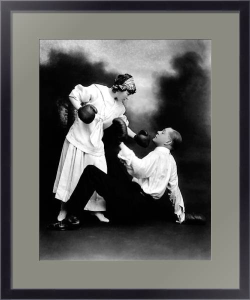 Постер История в черно-белых фото 252 с типом исполнения Под стеклом в багетной раме 221-01