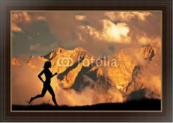 Постер Силуэт бегущего человека на фоне гор с типом исполнения На холсте в раме в багетной раме 1.023.151