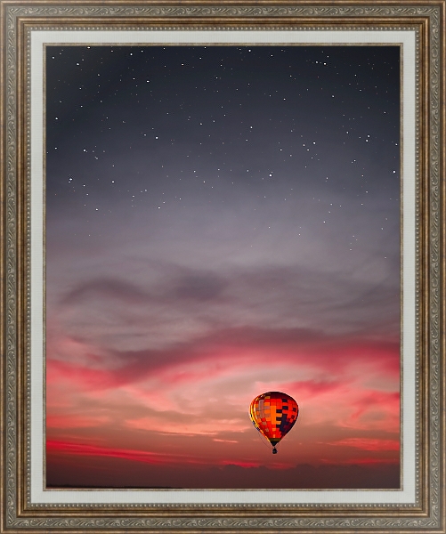 Постер Воздушный шар под звездным небом с типом исполнения На холсте в раме в багетной раме 595.M52.330