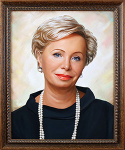 Женский портрет по фотографии маслом на холсте в деревянном багете Женский портрет по фотографии маслом на холсте в деревянном багете